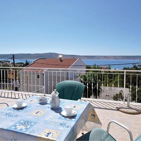 2 Bedroom Lovely Apartment In Starigrad Paklenica Bagian luar foto